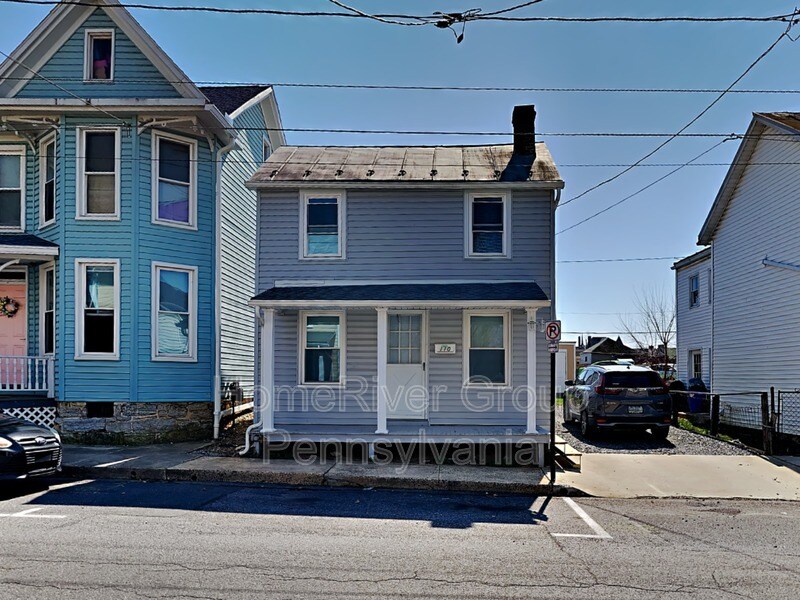 110 E Burd St in Shippensburg, PA - Building Photo