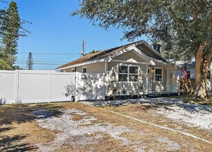 3451 33rd Ave N in St. Petersburg, FL - Building Photo - Building Photo