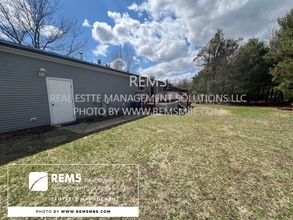 115 Northwoods Cir in Wisconsin Dells, WI - Building Photo - Building Photo