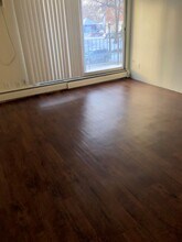 2655 Colfax Ave S in Minneapolis, MN - Building Photo - Interior Photo