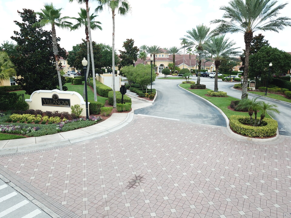 12021 Villanova Dr, Unit 106 in Orlando, FL - Building Photo