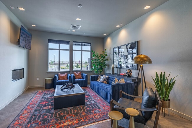 The Goat at Broadmoor in Pasco, WA - Building Photo - Building Photo