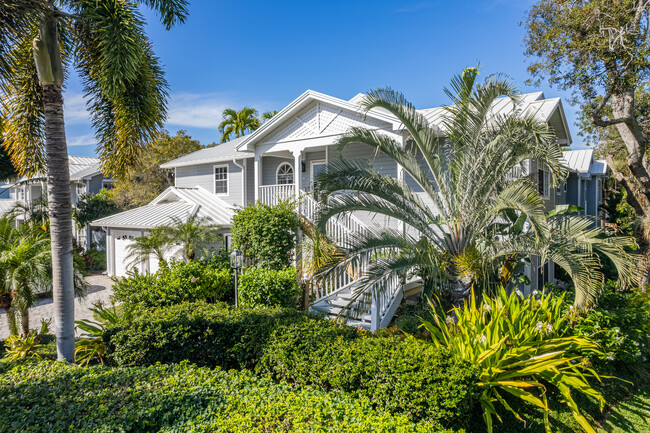 Driftwood of Olde Naples in Naples, FL - Building Photo - Building Photo