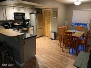 2785 Sports Village Loop in Pinetop, AZ - Foto de edificio - Building Photo