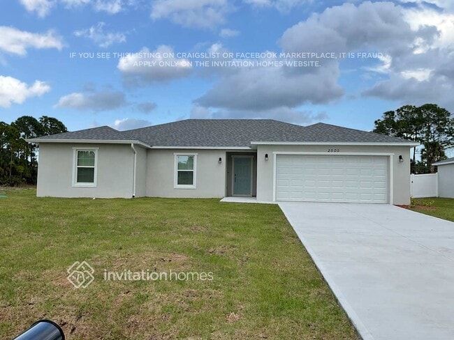 property at 2505 Hagoplan Ave SW