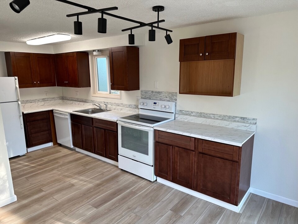 1905 Dawn Ct, Unit 1905 Dawn Ct in Klamath Falls, OR - Building Photo
