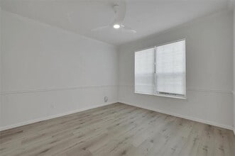 3801 Goose Creek Pkwy in Garland, TX - Building Photo - Building Photo