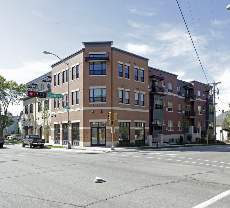 Baldwin Corners Apartments in Madison, WI - Foto de edificio