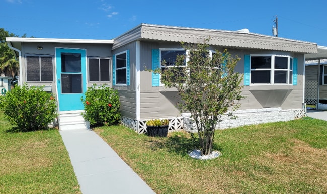 58 Jefferson Dr in Palmetto, FL - Building Photo - Building Photo
