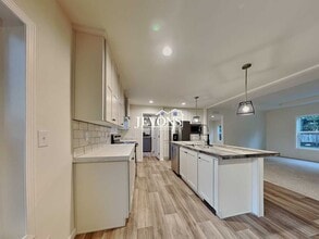 22201 SE 275th Pl in Maple Valley, WA - Building Photo - Building Photo