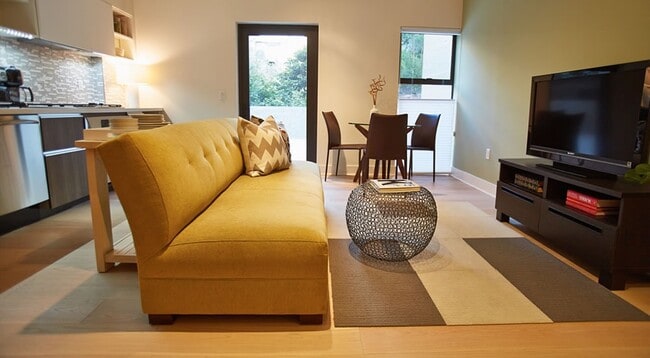 1080 Sutter St in San Francisco, CA - Building Photo - Building Photo