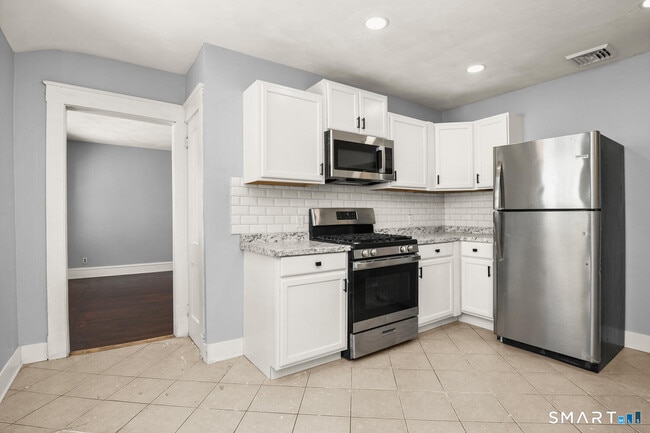 80 Garden St in New Britain, CT - Building Photo - Building Photo