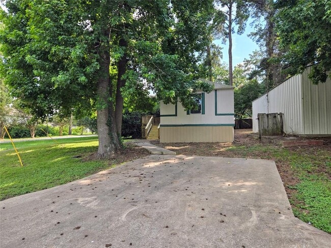 property at 16815 W Alderson