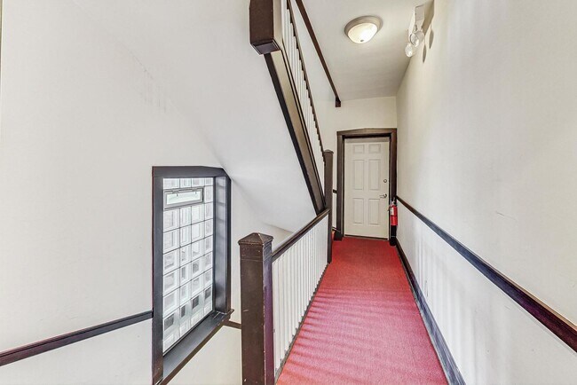 6150 N Ravenswood Ave in Chicago, IL - Building Photo - Building Photo