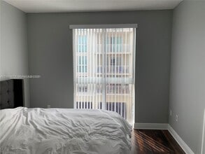 7275 SW 90th St in Miami, FL - Building Photo - Building Photo