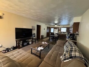 430 E Packer Ave in Exeter, PA - Building Photo - Building Photo