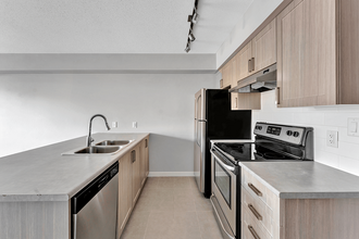 4320 Slocan St in Vancouver, BC - Building Photo - Building Photo