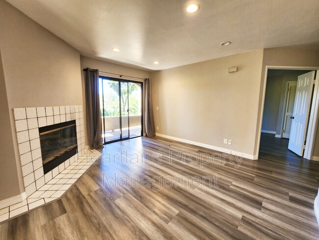 12260 Corte Sabio in San Diego, CA - Building Photo - Building Photo