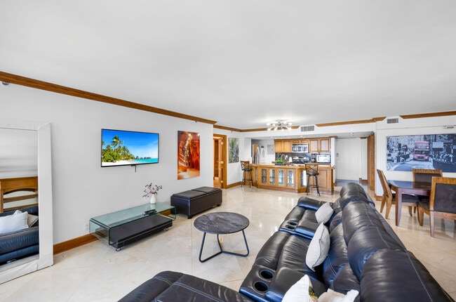 1717 N Bayshore Dr