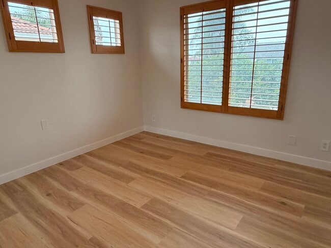 8136 Constantine Dr in Huntington Beach, CA - Building Photo - Building Photo