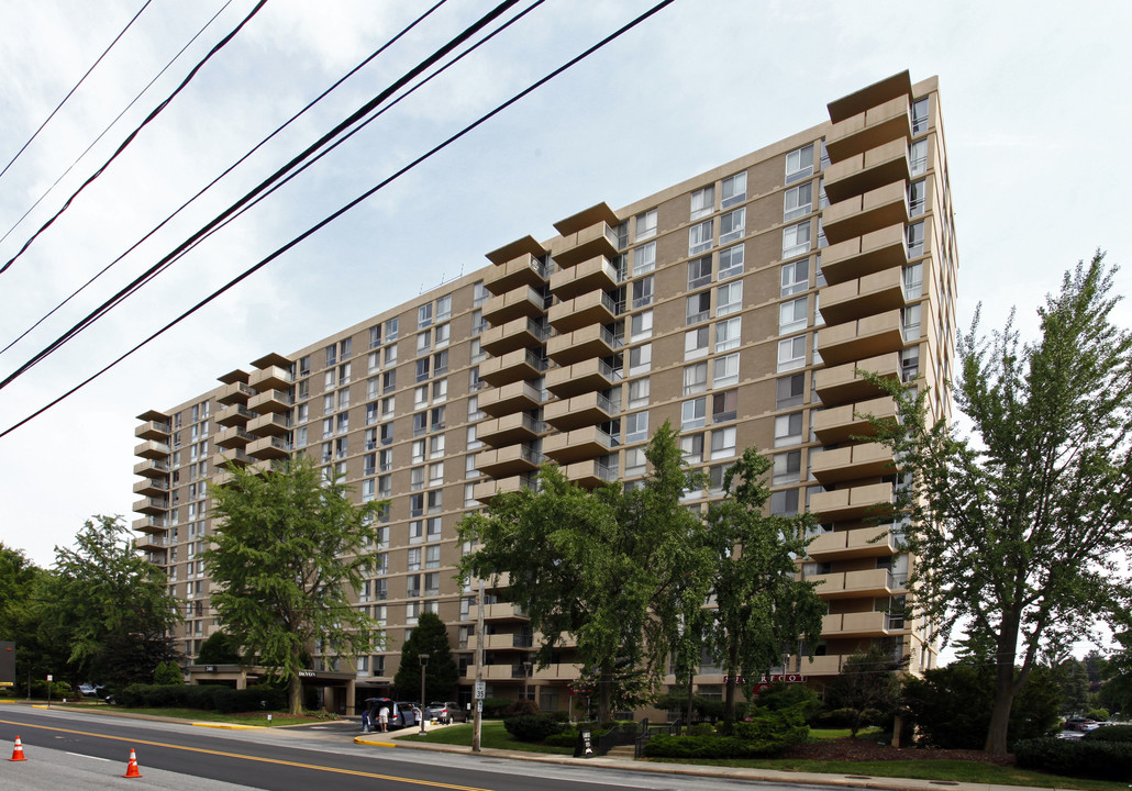 The Devon Condo in Wilmington, DE - Building Photo