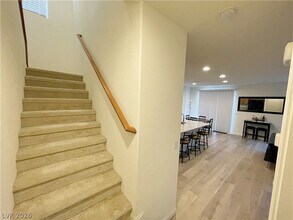 8520 Little Fox St in Las Vegas, NV - Building Photo - Building Photo