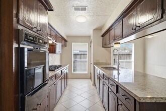 4506 Jamaica Ln in Pasadena, TX - Building Photo - Building Photo