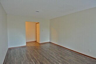 1106 Karen Dr-Unit -G in New Bern, NC - Building Photo - Building Photo