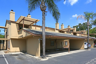 The Courtyard Condominiums in Visalia, CA - Building Photo - Building Photo