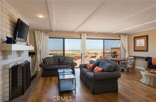 1303 E Balboa Blvd in Newport Beach, CA - Building Photo