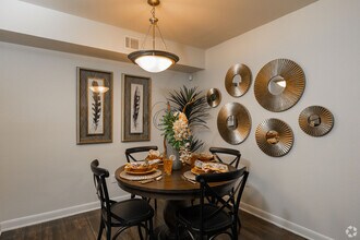 13099 Westella Dr in Houston, TX - Building Photo - Building Photo