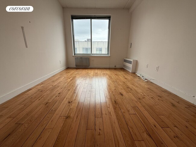 32 W 139th St in New York, NY - Building Photo - Building Photo