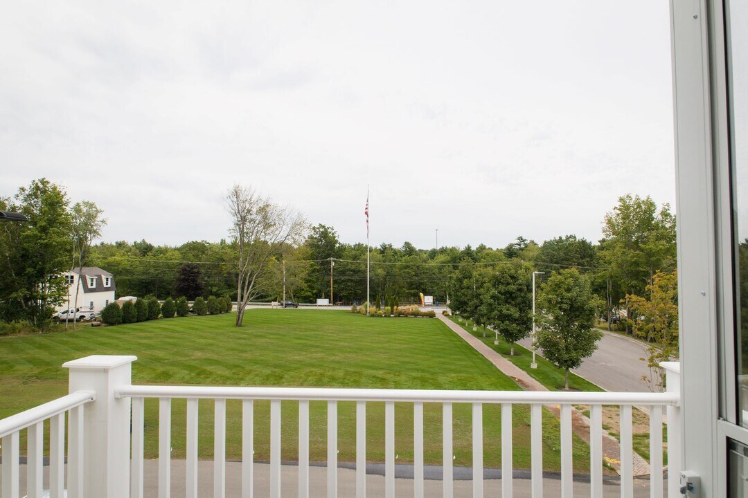 69 Premier Dr in Lisbon, ME - Building Photo