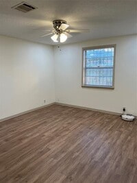 743 Yorkshire St photo'