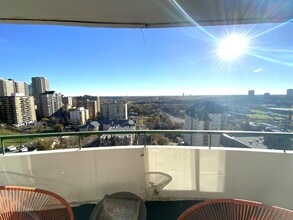 9725-9106 106 St in Edmonton, AB - Building Photo - Building Photo