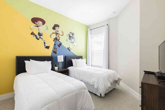 7586 Sunny Dreams Ln in Kissimmee, FL - Building Photo - Building Photo