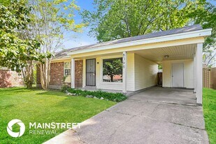 8398 Hickory Cove in Southaven, MS - Building Photo