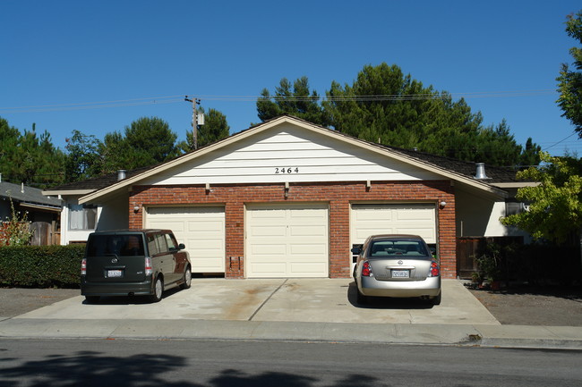 2460 Karen Dr in Santa Clara, CA - Building Photo - Building Photo