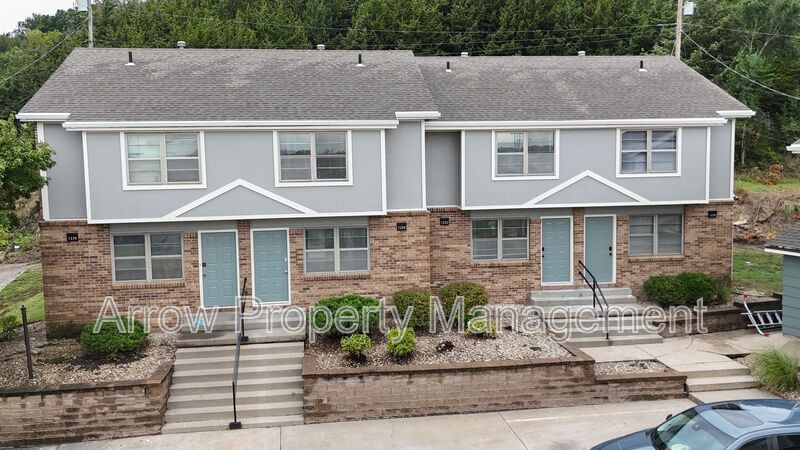 1230 S Jackson St in Junction City, KS - Building Photo