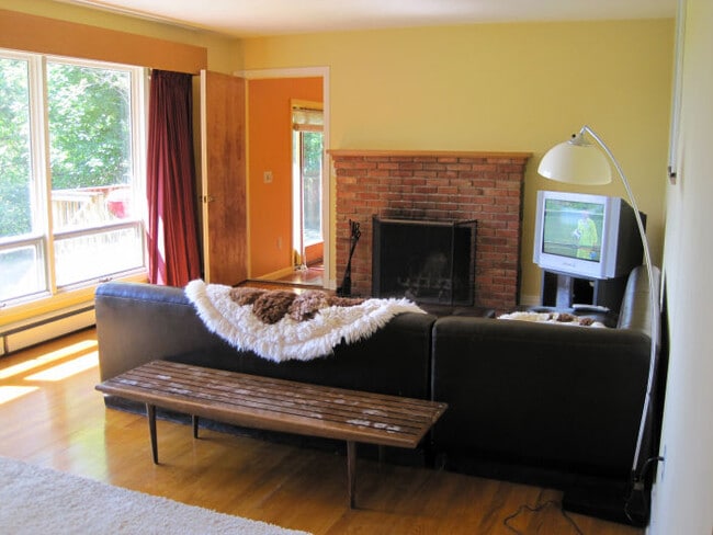 112 Turkey Hill Rd, Unit 112 Turkey Hill Rd