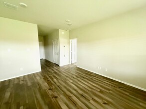 7113 Canadian Dr in China Spring, TX - Building Photo - Building Photo