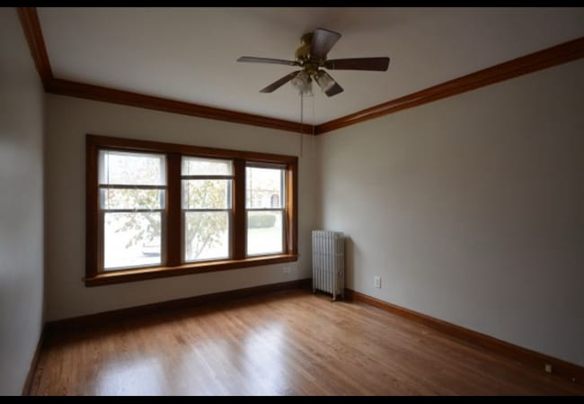 5347 W George St in Chicago, IL - Building Photo - Building Photo