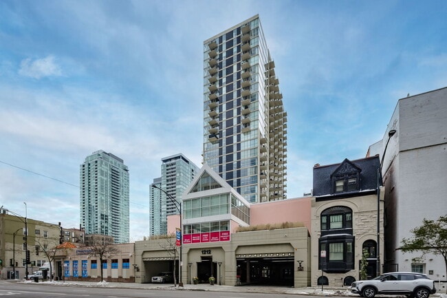 property at 1212 N La Salle Dr