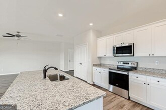 959 Minden Terrace, Unit B in Fairburn, GA - Building Photo - Building Photo
