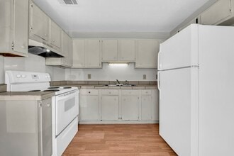 1025 6th Ave N, Unit 5 in Columbus, MS - Building Photo - Building Photo