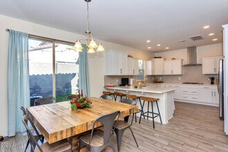 4712 E Nocona Ln in Phoenix, AZ - Building Photo - Building Photo