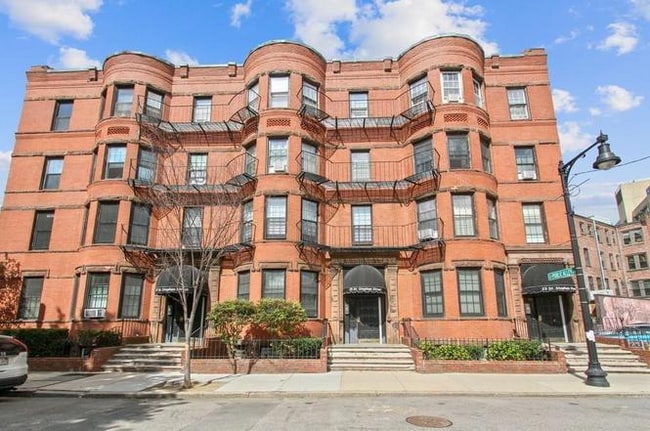 property at 25 St Stephen St