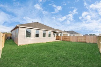 934 Garden Path Dr in Willis, TX - Building Photo - Building Photo