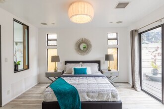 13263 Venice Blvd in Los Angeles, CA - Building Photo - Building Photo