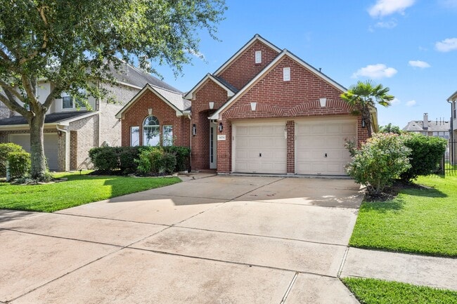14214 Ayers Rock Rd in Sugar Land, TX - Building Photo - Building Photo